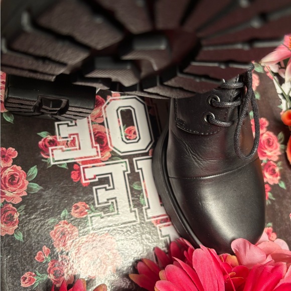 Vagabond Dioon Black Chunky Heel Oxford Shoes - Picture 9 of 10